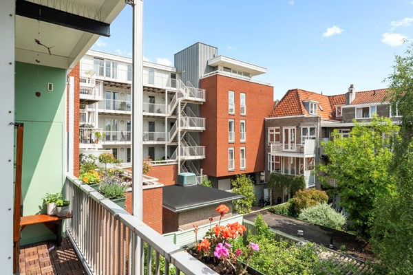 Medium property photo - Leiduinstraat 17-2, 1058 SG Amsterdam